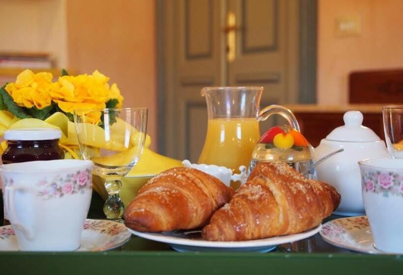 スタンダードルーム, Tenuta Montanello B&b