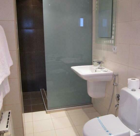 جناح جونيور, Shterev Anevo