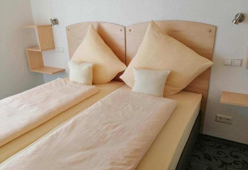 Апартаменты 1 Спальня Нижний Этаж, Landhotel Reckenberg