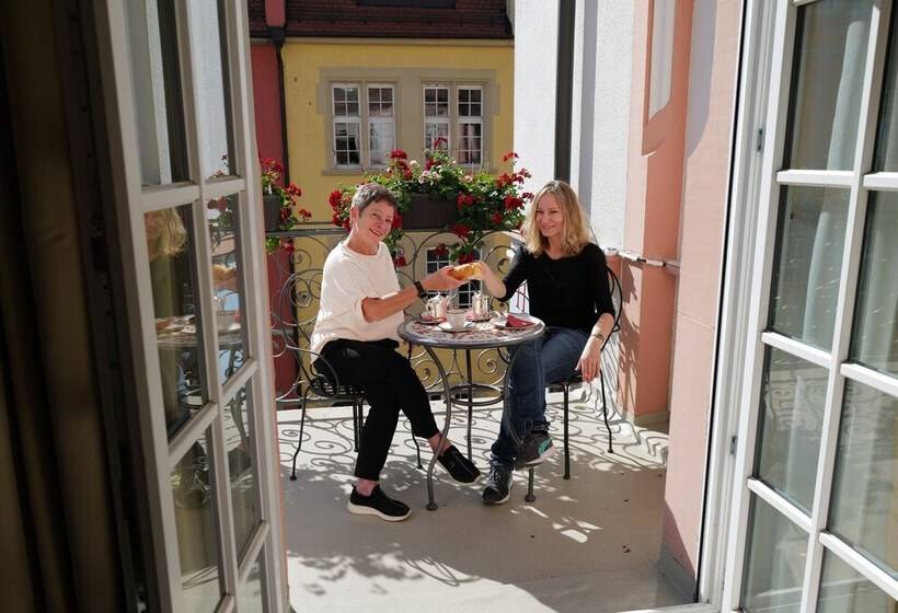 غرفة قياسية, Barbara