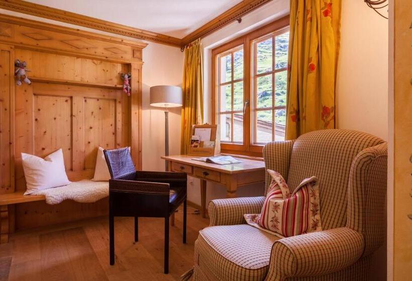 ジュニアスイート, Berghof