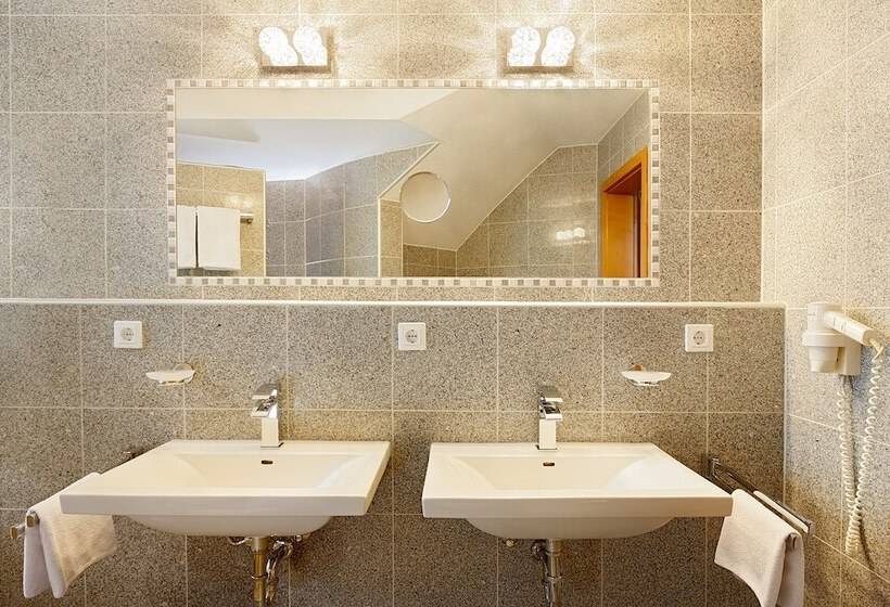 수피리어 룸, Bräutigams Weinstuben