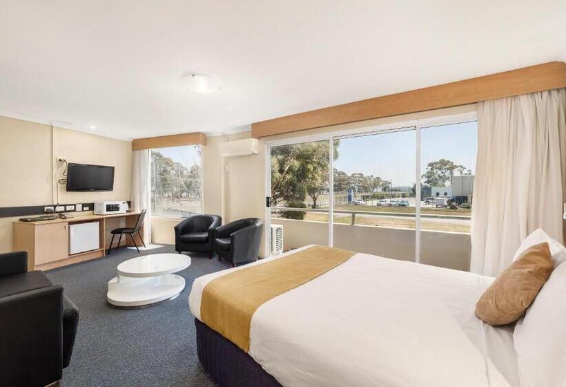 اتاق استاندارد با وان آب گرم, Ciloms Airport Lodge