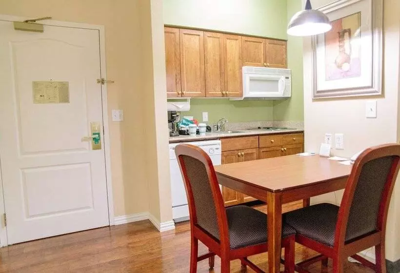 سوییت, Homewood Suites By Hilton College Station