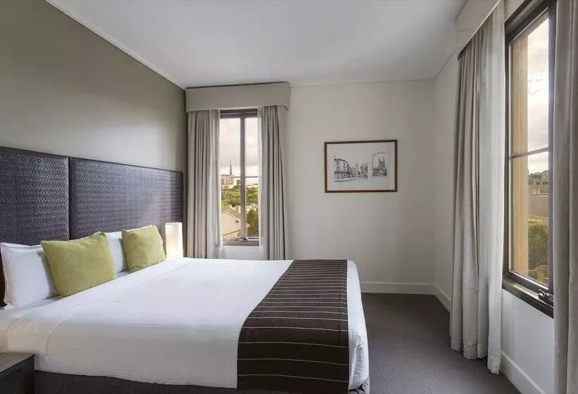 Standard-studio, Mantra On Jolimont Melbourne