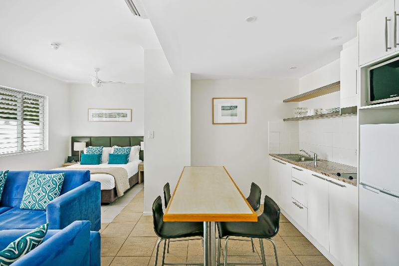 스탠다드 스튜디오, Mantra Portsea