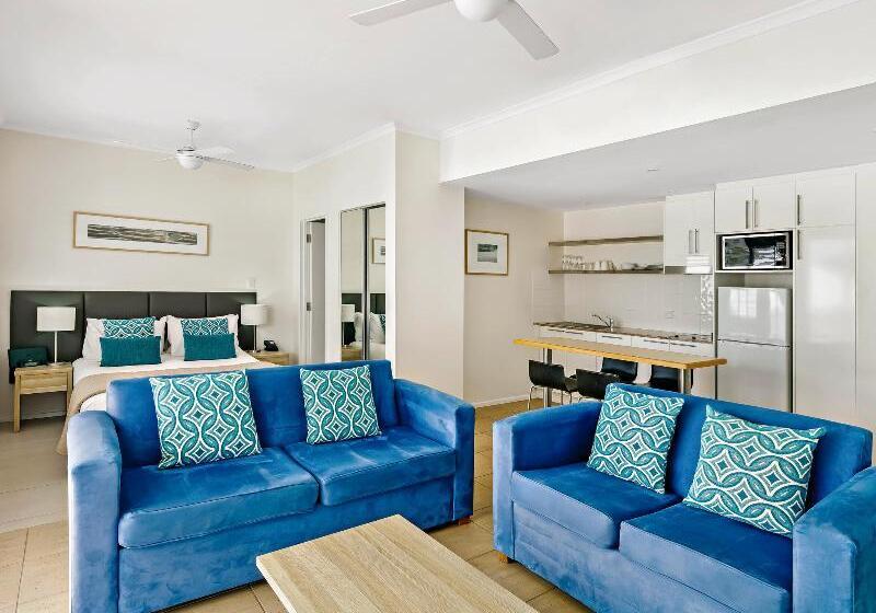 스탠다드 스튜디오, Mantra Portsea