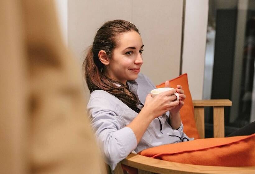 غرفة قياسية, Mercure  Kamen Unna