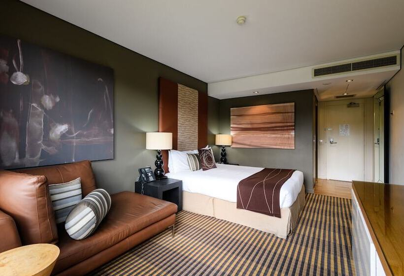 اتاق استاندارد, Lakeside Hotel And Conference Centre