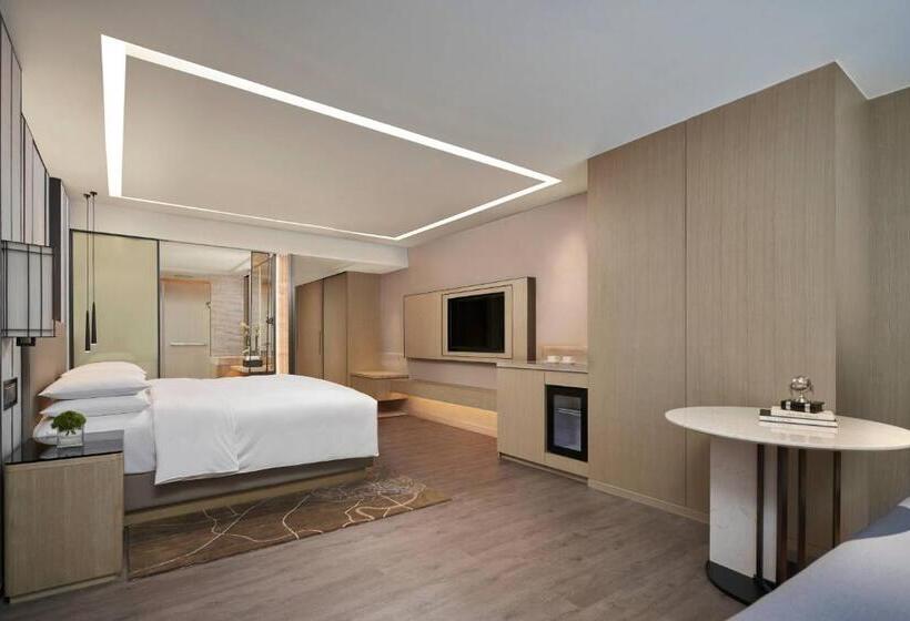 Номер Executive Кровать Кинг, Renaissance Shenzhen Luohu