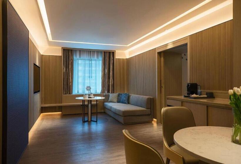 Люкс Executive Кровать Кинг, Renaissance Shenzhen Luohu