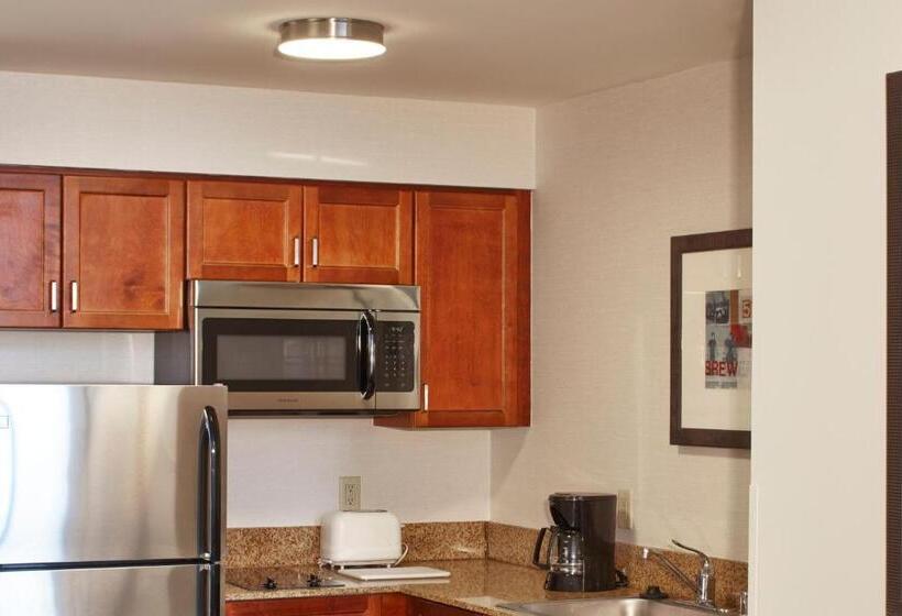 Студио Стандарт Кровать Кинг, Residence Inn Milwaukee Downtown