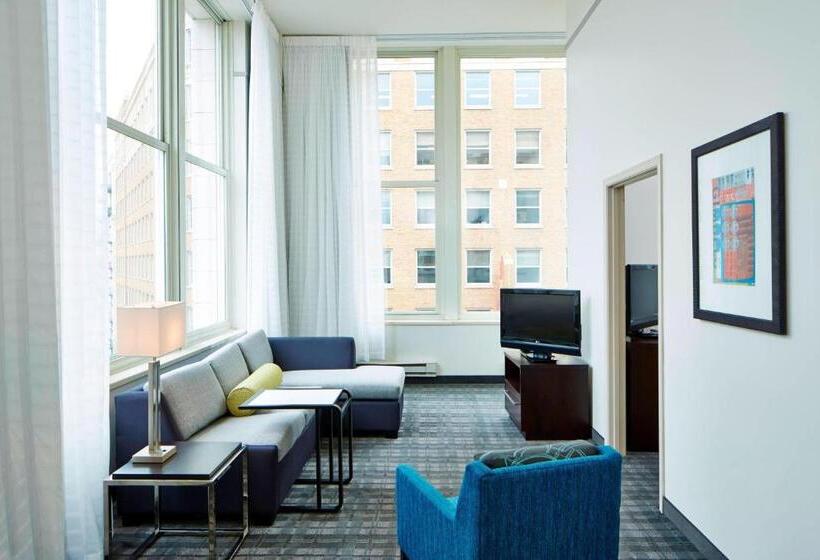 带2个卧室的套房, Residence Inn Milwaukee Downtown