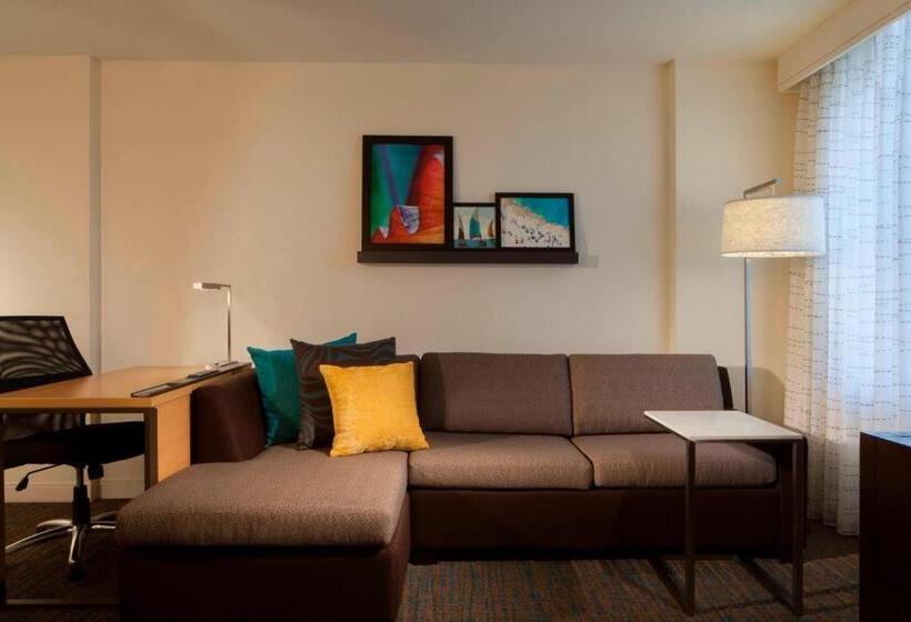 جناح مزوَّد بشرفة, Residence Inn Tampa Downtown