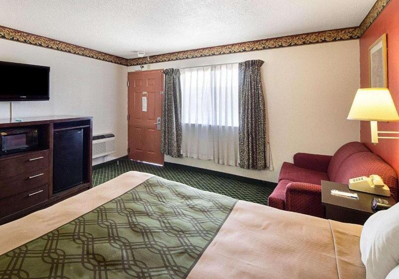 חדר סטנדרט עם מיטת קינג, Rodeway Inn San Antonio Lackland Afb  Seaworld