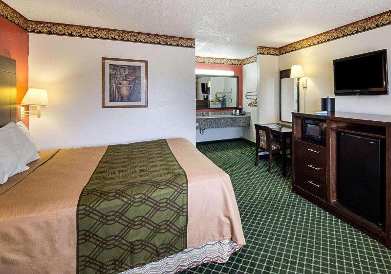 חדר סטנדרט עם מיטת קינג, Rodeway Inn San Antonio Lackland Afb Seaworld