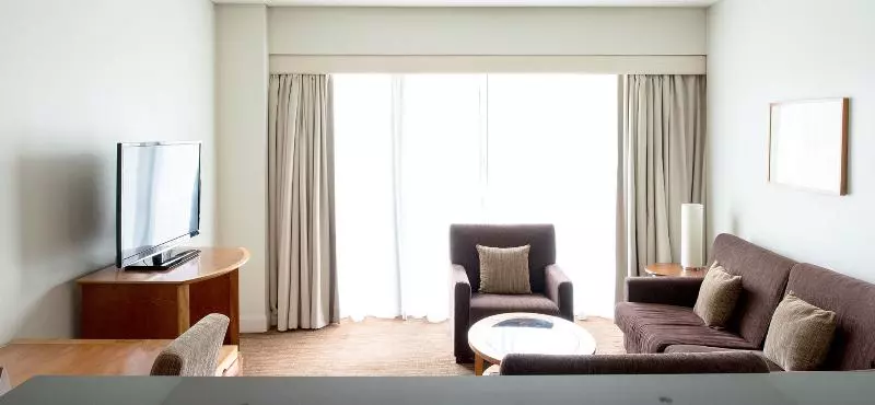 1 Bedroom Executive Apartment, Seasons Botanic Gardens