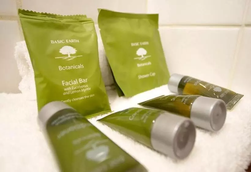 اتاق استاندارد با تخت دو نفره بزرگ برای معلولان, Margaret River Motel