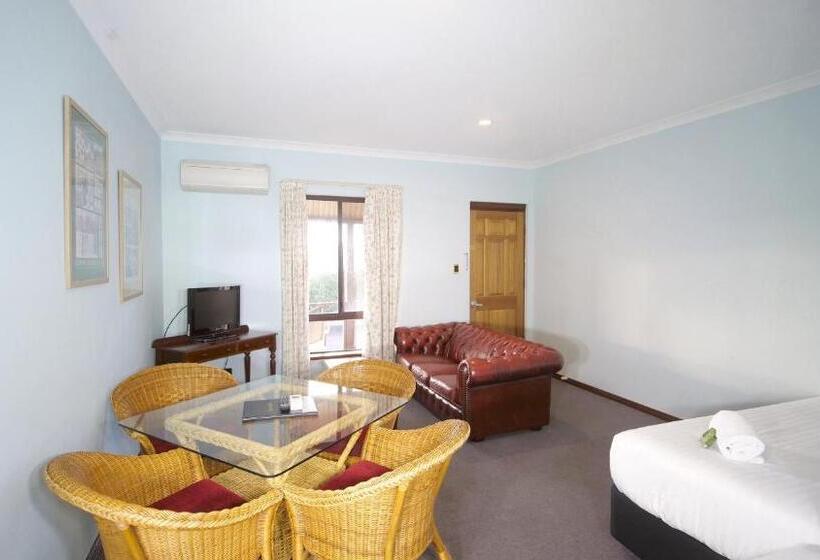 応接間付きスタンダードルーム, Margaret River Motel