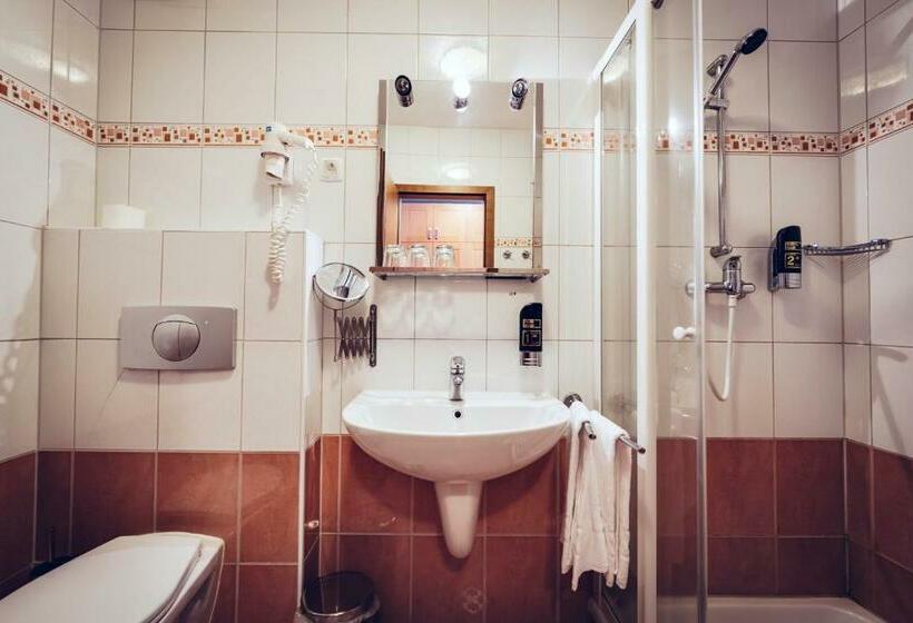 اتاق لوکس با بالکن, Pohorje Village Wellbeing Resort   Wellness & Spa Hotel Bolfenk