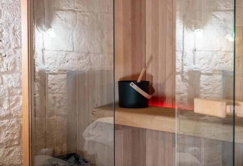 Люкс с гидромассажем, Dama Bianca Boutique Hotel Ostuni