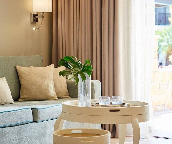 جناح جونيور مطلّ علي البحر, Anthemus Sea Beach Hotel And Spa