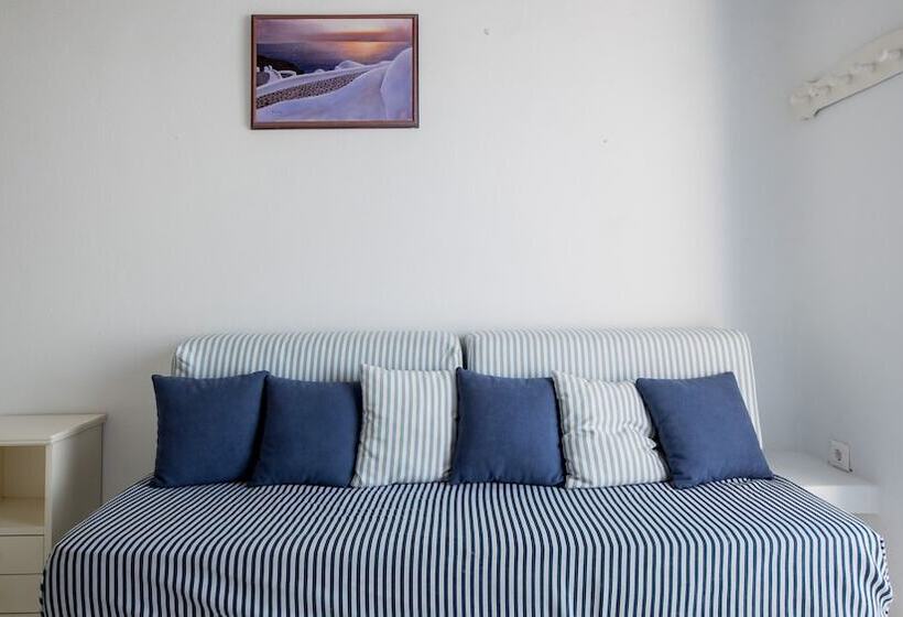 ドゥプレックスルーム, Alexander Villas