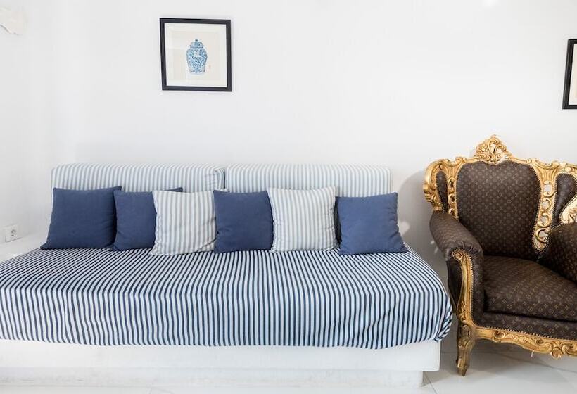 ドゥプレックスルーム, Alexander Villas