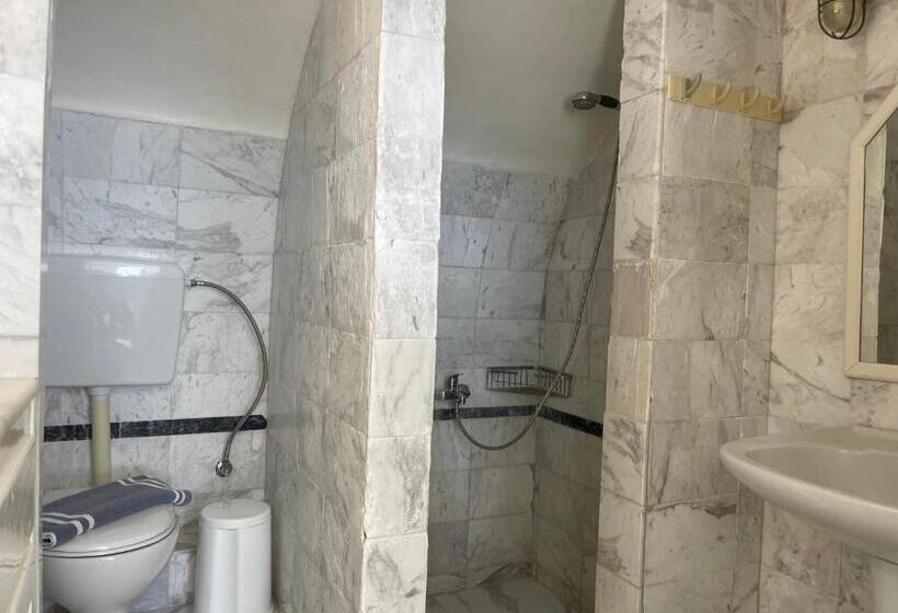 ハイドロマッサージバス付きスイート, Alexander Villas