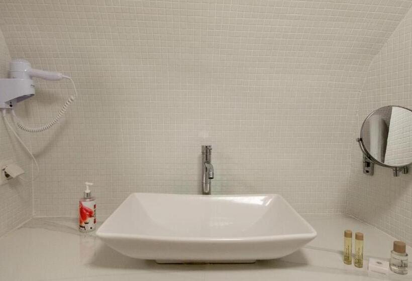 ハイドロマッサージバス付きスイート, Alexander Villas