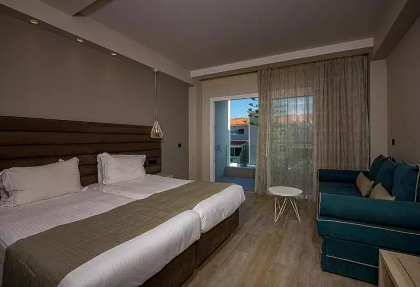 اتاق لوکس, Alexandra Beach Resort & Spa
