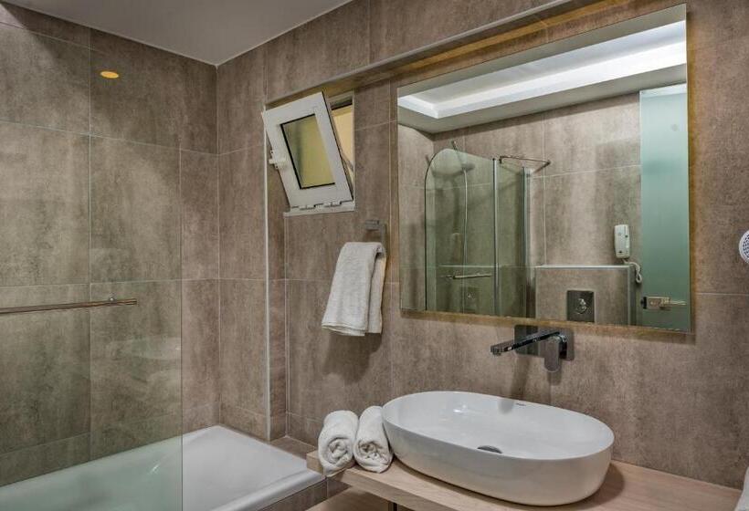 سوییت جونیور با چشمانداز دریا, Alexandra Beach Resort & Spa