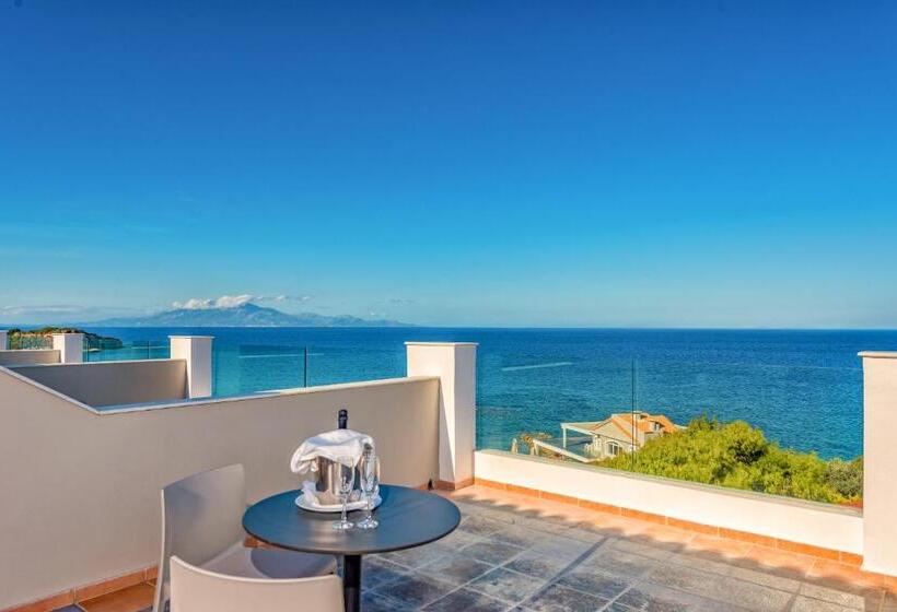 سوییت جونیور با چشمانداز دریا, Alexandra Beach Resort & Spa