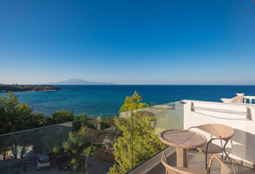 Suite with Terrace, Alexandra Beach Resort & Spa