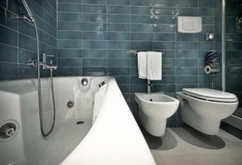 اتاق لوکس, All Time Relais & Sport