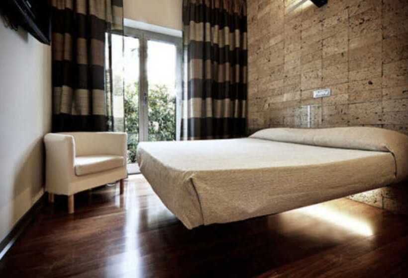 חדר דלוקס, All Time Relais & Sport