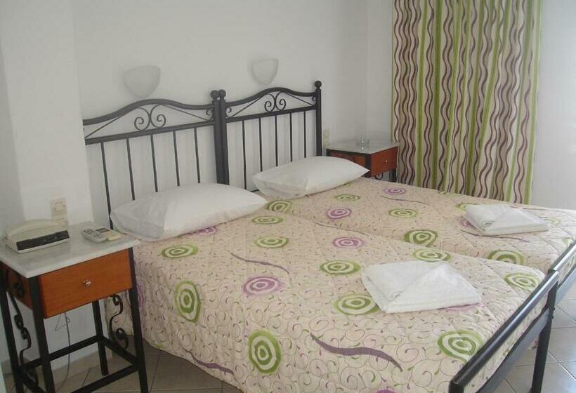 חדר סטנדרט, Anixi