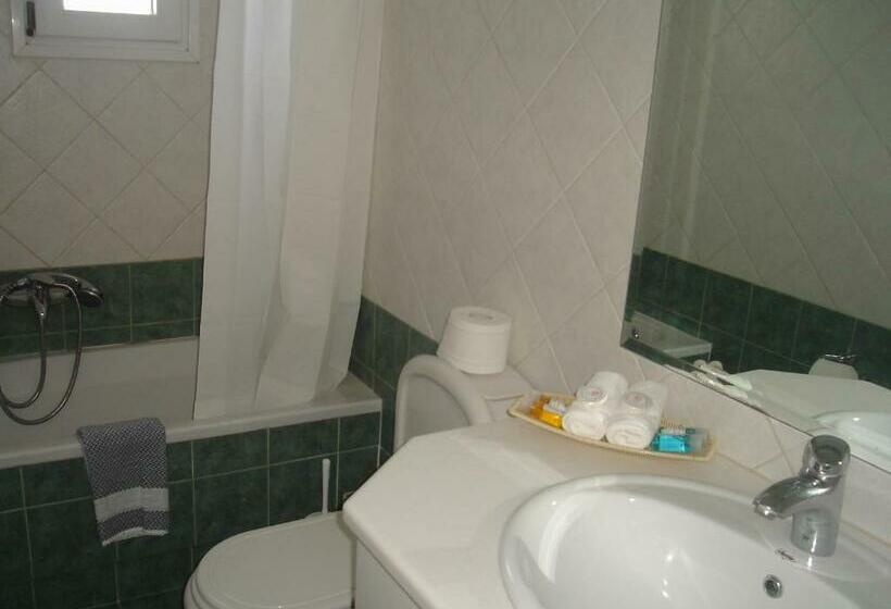 חדר סטנדרט, Anixi