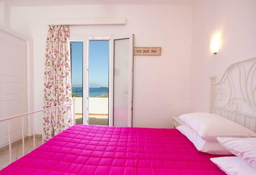 חדר סטנדרט לארבעה, Anixi