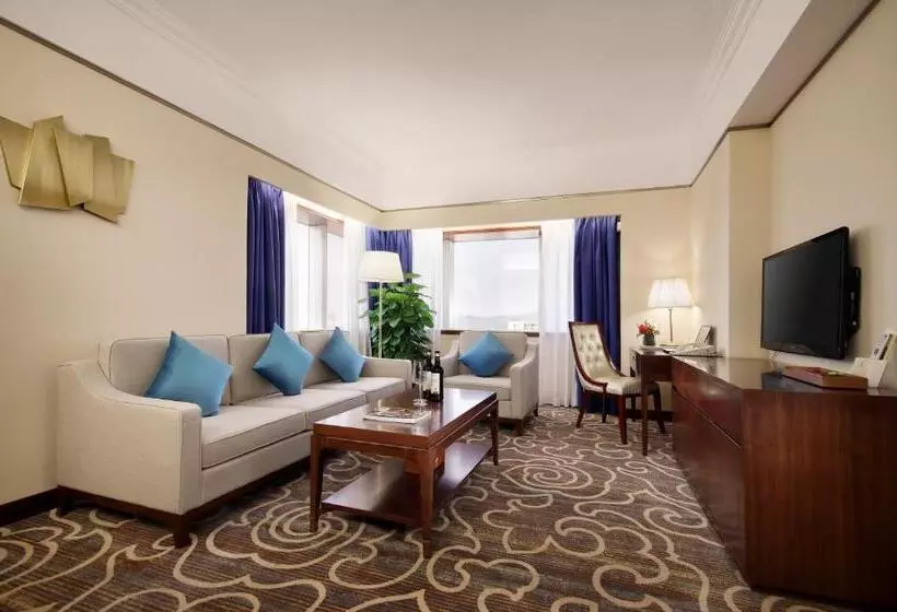 سوییت لوکس, Asia International Hotel Guangdong