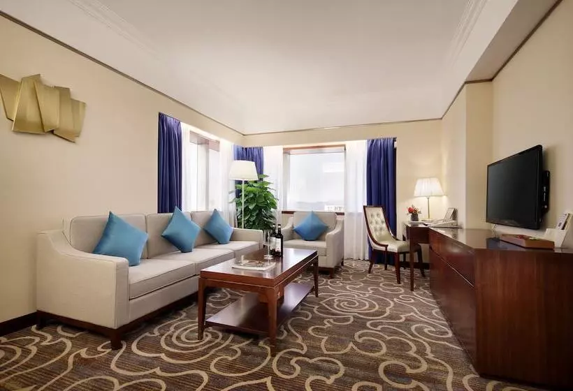 سوییت لوکس, Asia International Hotel Guangdong