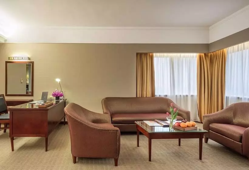 سوییت لوکس, Asia International Hotel Guangdong