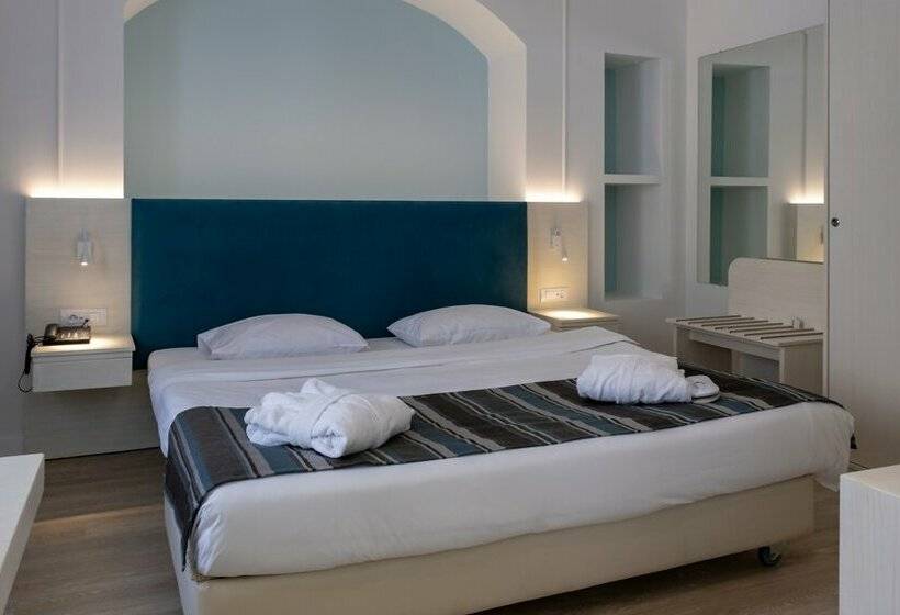 ジュニアスイート, Athens Cypria