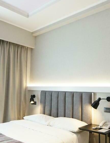 エグゼクティブ ルーム、眺望あり, Athens Cypria