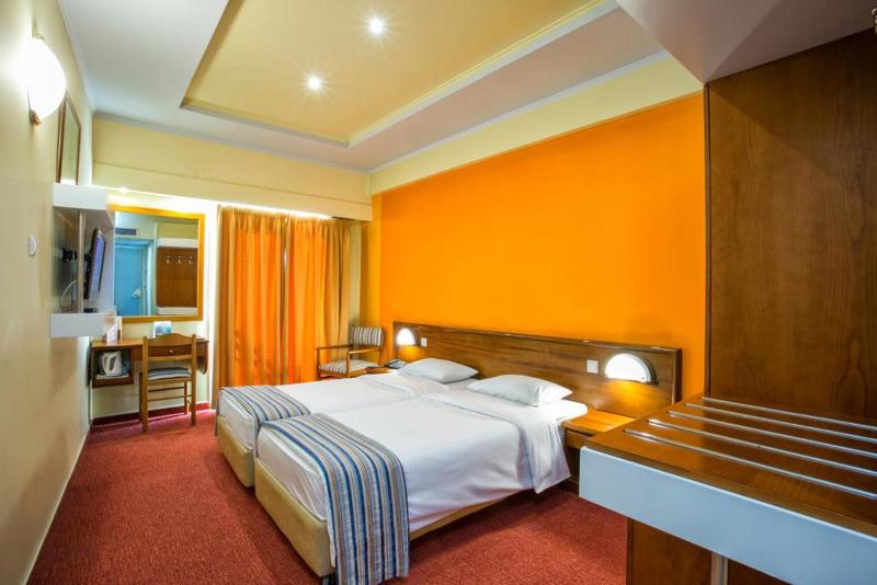 エコノミールーム, Athens Cypria