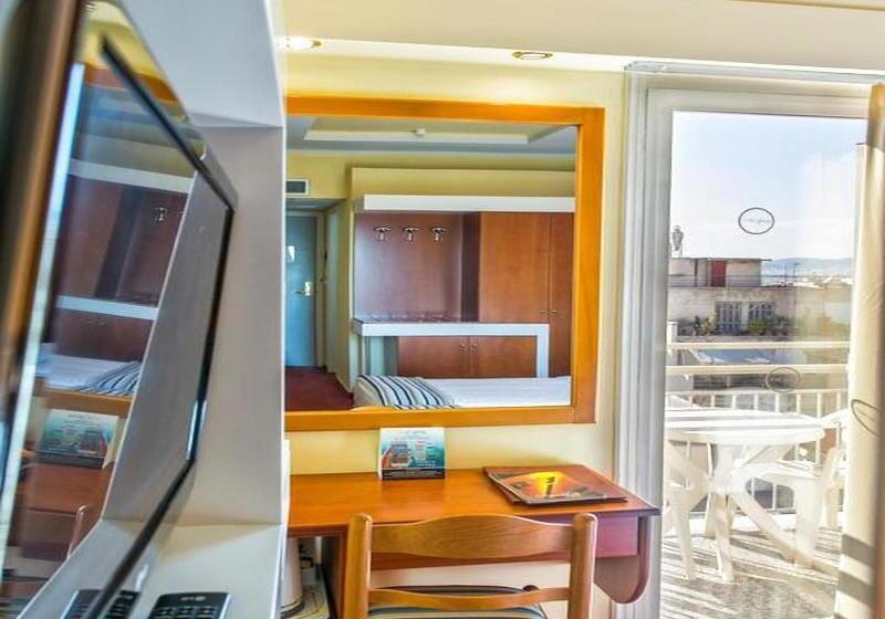 エコノミールーム, Athens Cypria