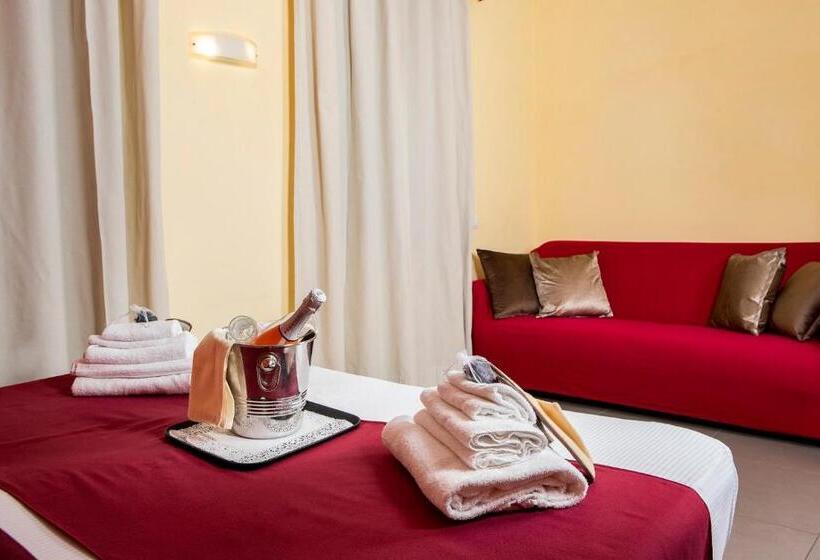 Economy Quadruple Room, Capodichino International