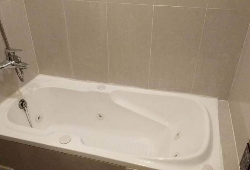 اتاق لوکس, Elegance