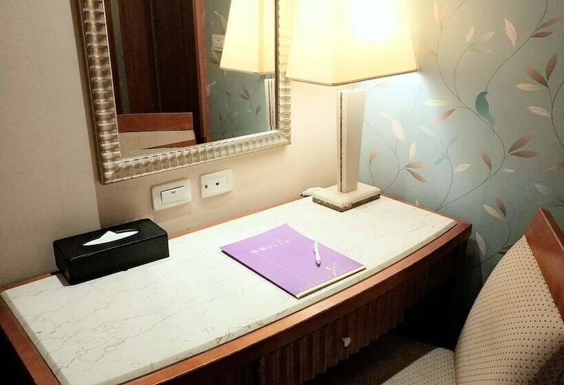 اتاق لوکس, Elegance