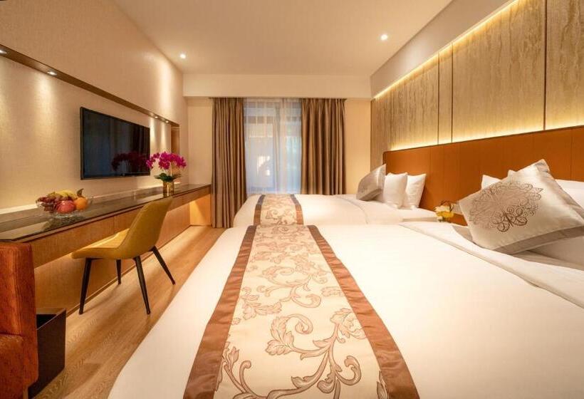 高级大房间, Golden Dragon